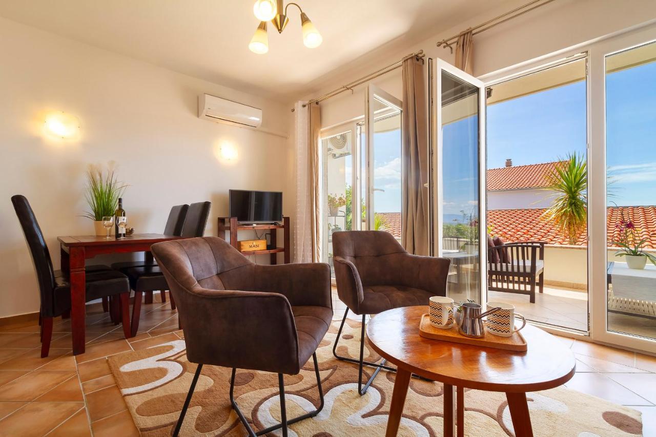 Apartmani Smokovo Jadranovo Exterior foto